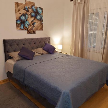מוסטר Apartments Tulipan - With Free Private Parking Garage מראה חיצוני תמונה