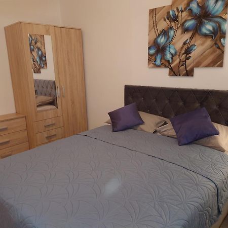 מוסטר Apartments Tulipan - With Free Private Parking Garage מראה חיצוני תמונה