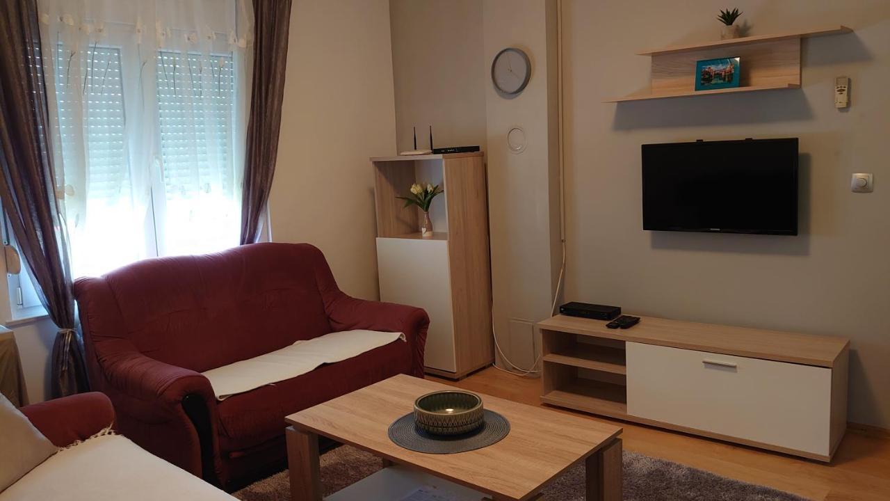 מוסטר Apartments Tulipan - With Free Private Parking Garage מראה חיצוני תמונה
