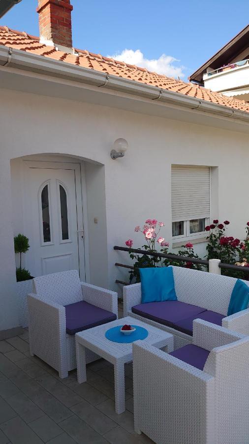 מוסטר Apartments Tulipan - With Free Private Parking Garage מראה חיצוני תמונה