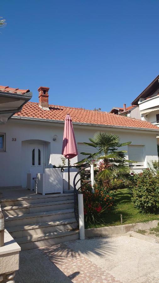 מוסטר Apartments Tulipan - With Free Private Parking Garage מראה חיצוני תמונה