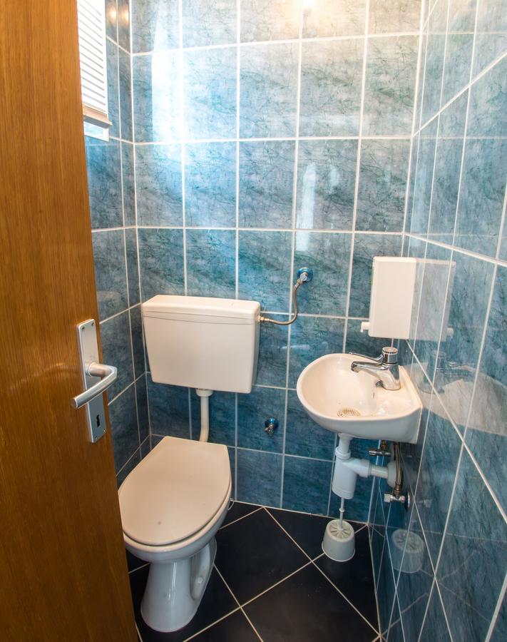 מוסטר Apartments Tulipan - With Free Private Parking Garage מראה חיצוני תמונה